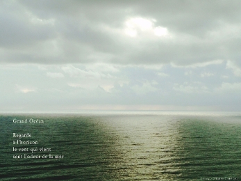 Jour gris sur la Méditerranée. Murcia, Espagne, Poème à la mer.